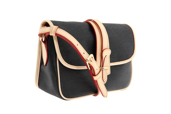 Dooney&Bourke R