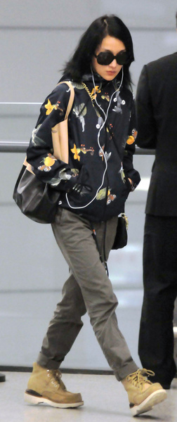 ѸI[CELINEִ