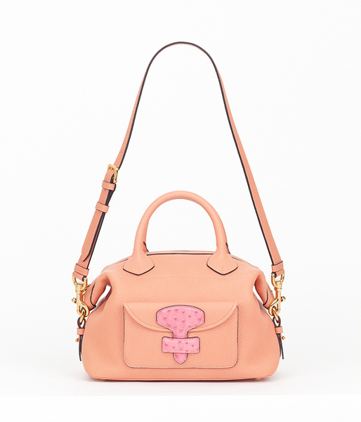 粉色控看過(guò)來(lái)!Loewe 11春夏手袋系列登場(chǎng)