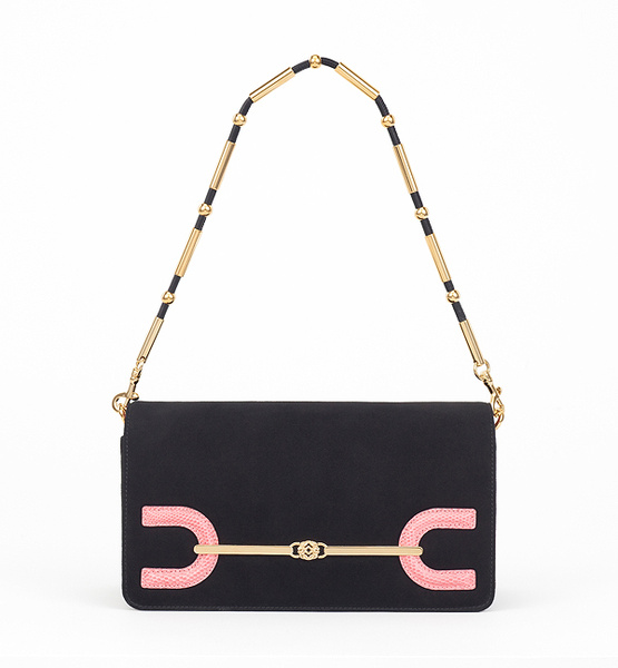 粉色控看過(guò)來(lái)!Loewe 11春夏手袋系列登場(chǎng)