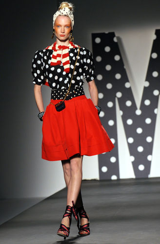 Moschino2011米蘭春夏時(shí)裝周