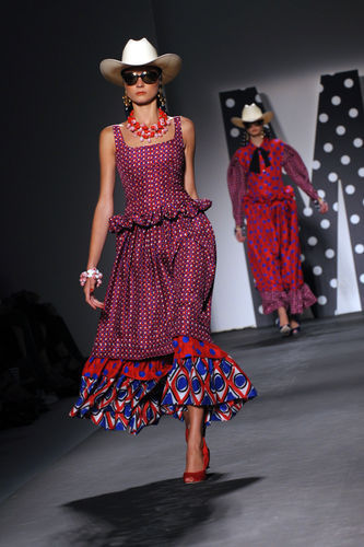 Moschino2011米蘭春夏時(shí)裝周