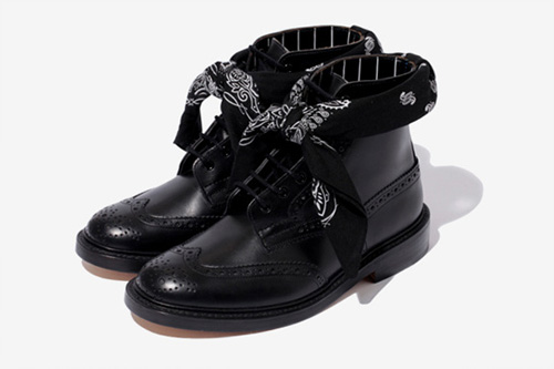 雕花新作 swagger x Tricker’s聯(lián)名皮靴