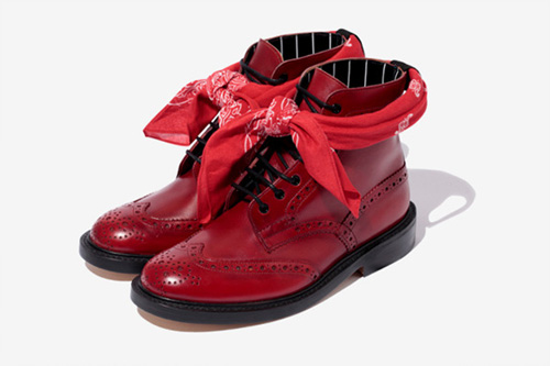 雕花新作 swagger x Tricker’s聯(lián)名皮靴