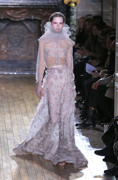 Valentino 2011巴黎高定蕾絲元素