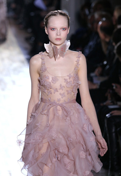 Valentino 2011巴黎高定蕾絲元素