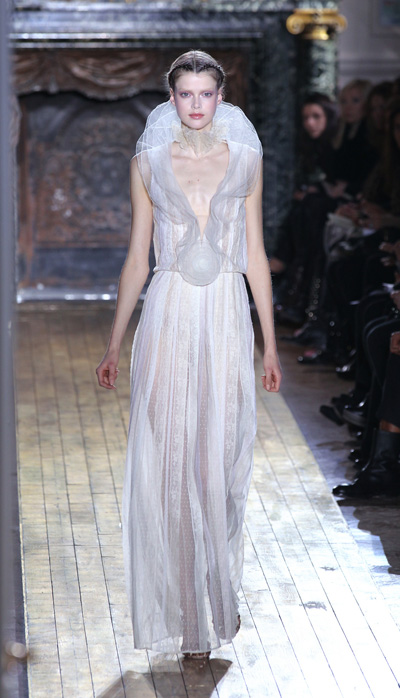 Valentino 2011巴黎高定蕾絲元素