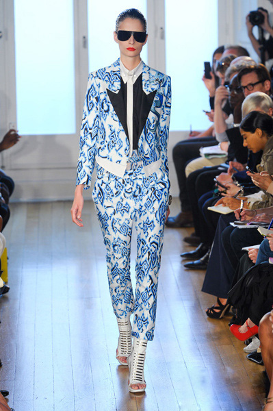 Julien Macdonald͸δŮʿ
