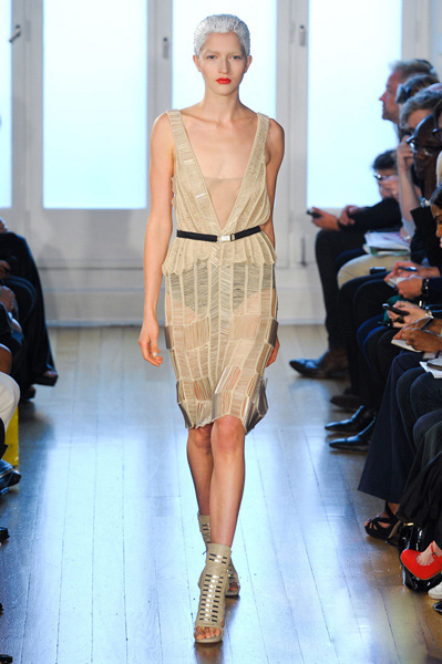 Julien Macdonald͸δŮʿ