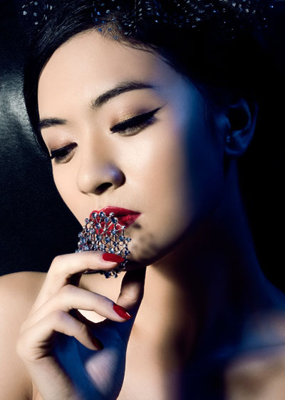 復古珠寶與中式旗袍元素的完美混搭