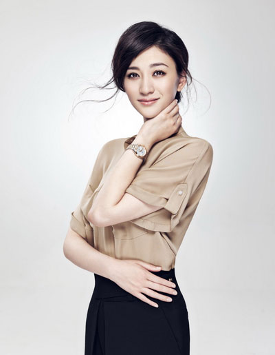 李小冉代言名表拍寫真 身材曼妙似女神