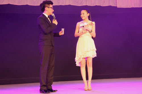 蘭玉為楊冪定制女神裝