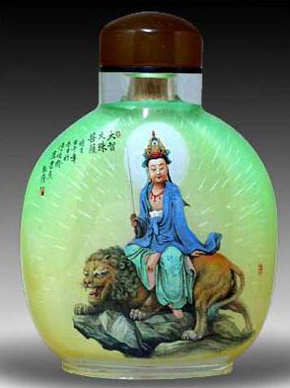 清朝精美鼻煙壺和壺上的西洋美女