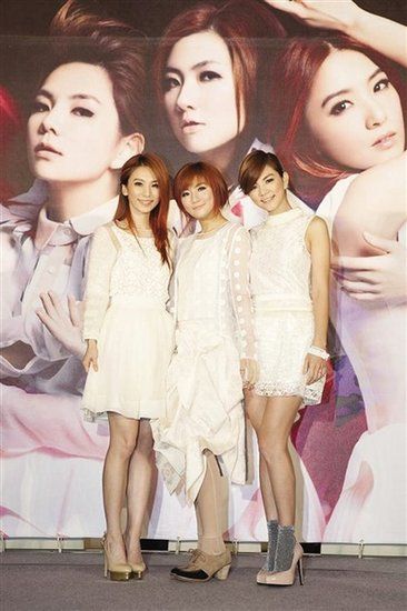 S.H.E_ҕ ԡSUPER STAR_