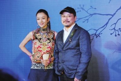 葉錦添為楊麗萍打造《孔雀》戰袍