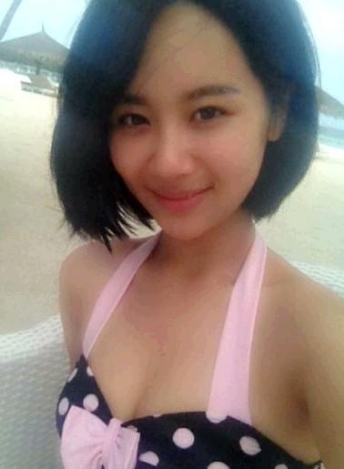 楊紫曬泳裝照 家有兒女初長(zhǎng)成