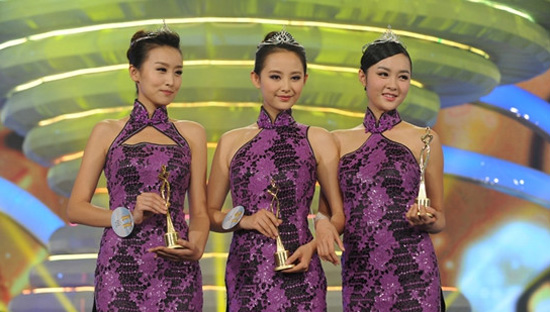 2013AС ܊説Qu