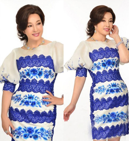 劉曉慶青花泡泡禮服再扮嫩 “中國風”驚艷盛典