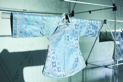 “上海摩登”服飾展 拿腔拿調(diào)地講述海派流行時(shí)尚