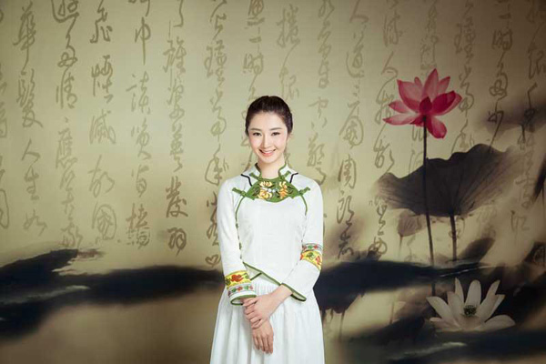 內江“甜女”驚艷亮相 甜美如畫清純飄逸