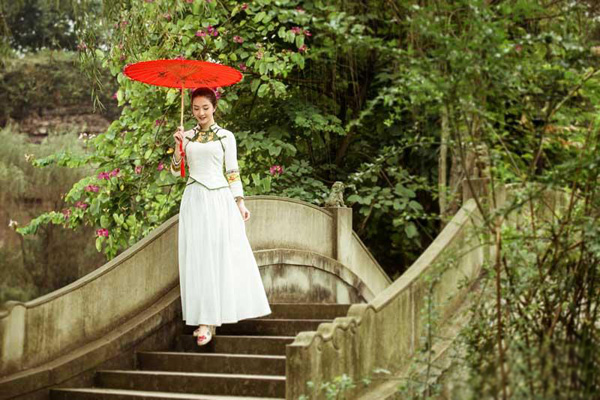 內江“甜女”驚艷亮相 甜美如畫清純飄逸