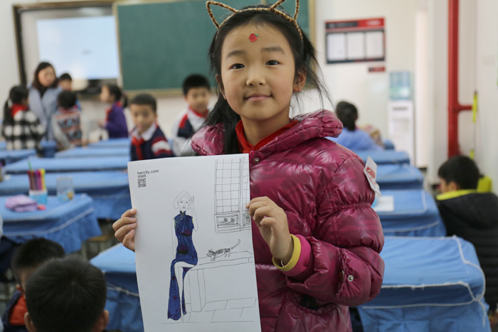 旗袍講堂走進校園 讓孩子們了解旗袍之美